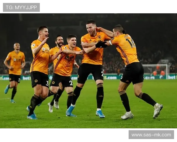 切尔西3-0狼队：战术革新初见成效，阵容深度仍需经强队检验。