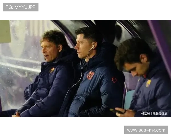 莱万老去影响巴萨高位逼抢压迫感，费兰托雷斯难以替代其作用